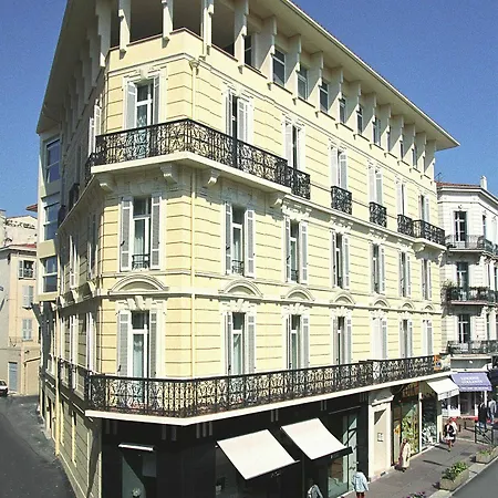 加纳克罗阿塞特酒店 公寓式酒店